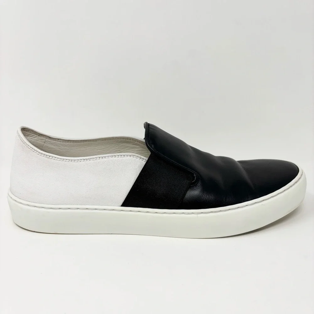 Chanel Black & White Leather Slip-On Sneakers 2016 Karl Lagerfeld Era Size 38.5 - Picture 5 of 16